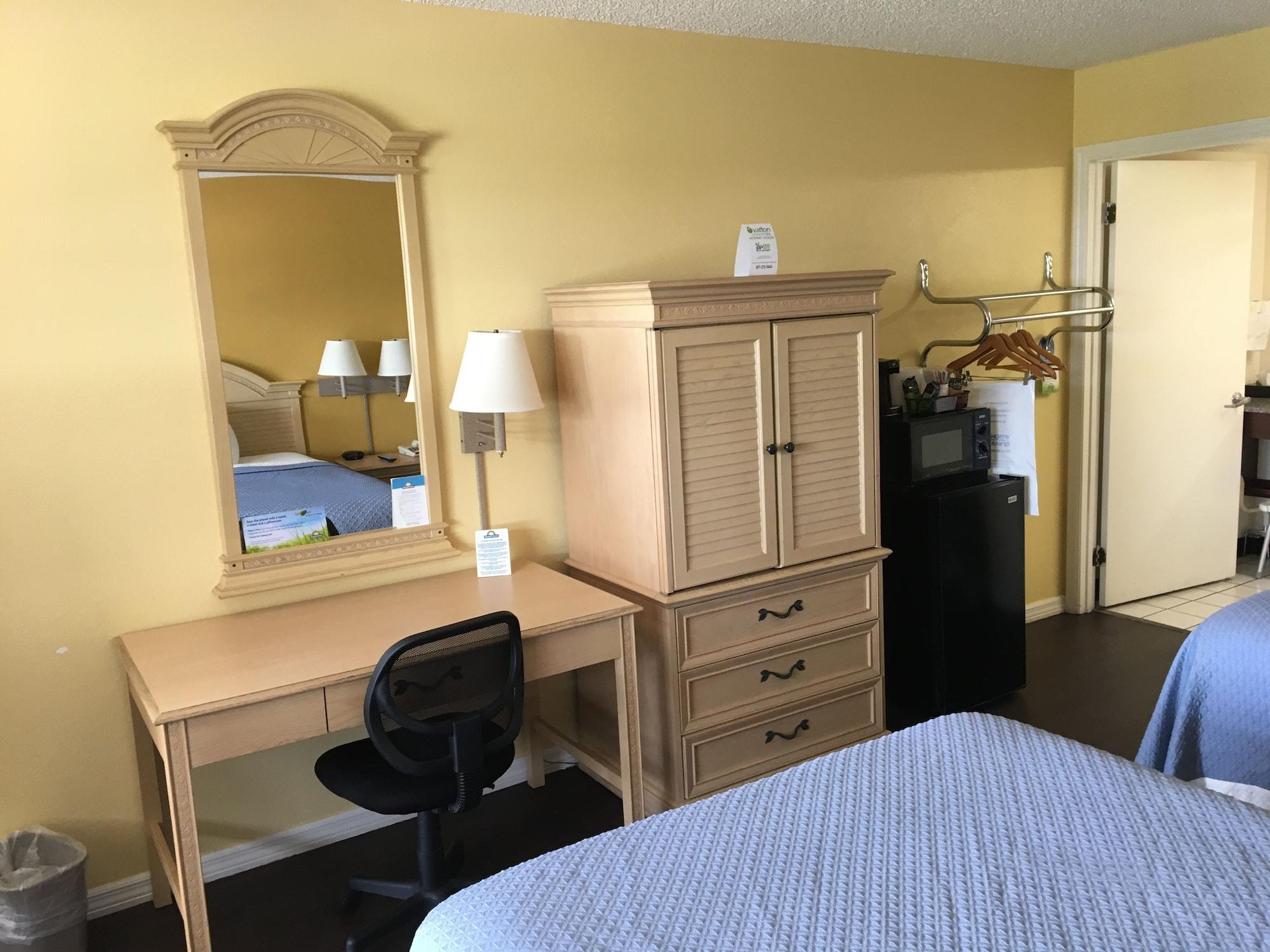 Days Inn By Wyndham Madison Esterno foto